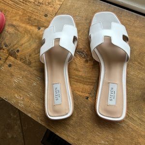 Stevens Women’s Enida Slide Sandals